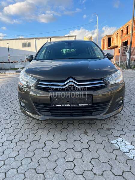 Citroen C4 D.V.A. K.O.M.AD.A