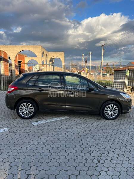 Citroen C4 D.V.A. K.O.M.AD.A