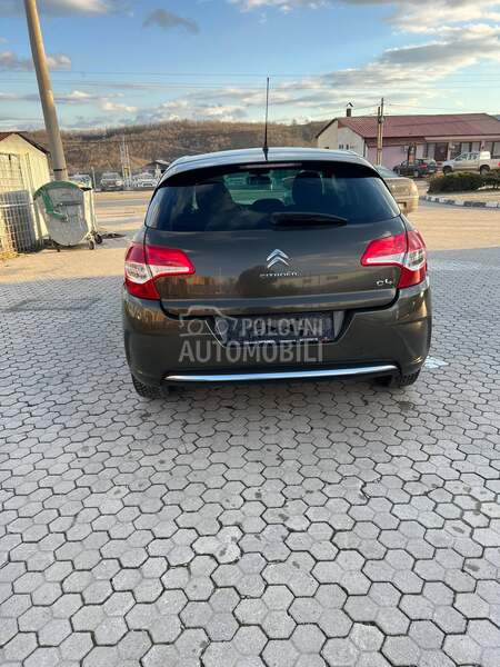 Citroen C4 D.V.A. K.O.M.AD.A