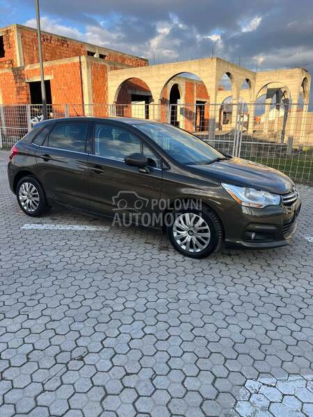 Citroen C4 D.V.A. K.O.M.AD.A