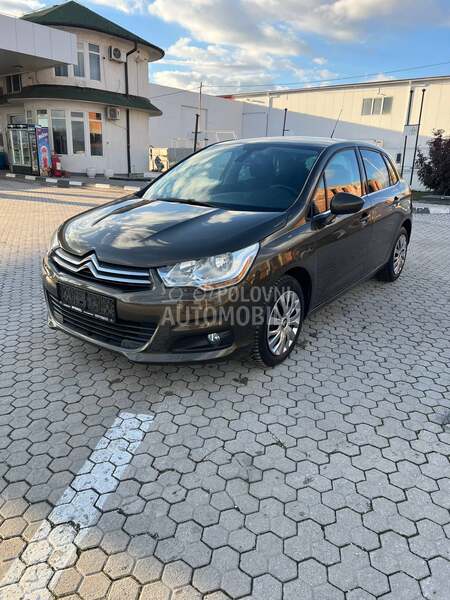 Citroen C4 D.V.A. K.O.M.AD.A