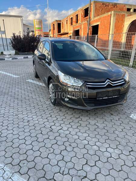 Citroen C4 D.V.A. K.O.M.AD.A