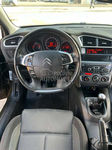 Citroen C4 D.V.A. K.O.M.AD.A