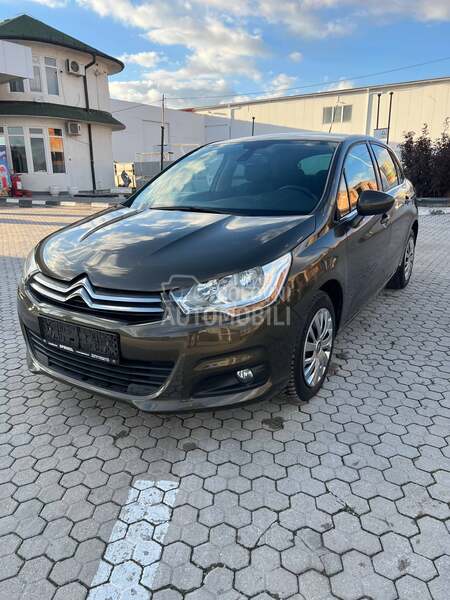 Citroen C4 D.V.A. K.O.M.AD.A