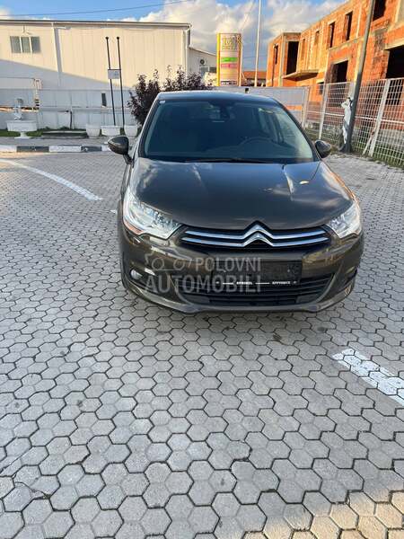 Citroen C4 D.V.A. K.O.M.AD.A