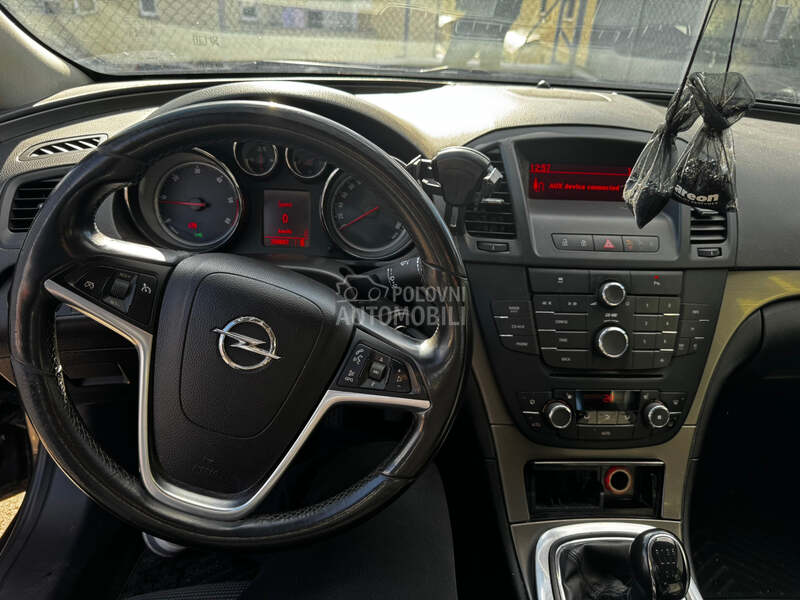 Opel Insignia 