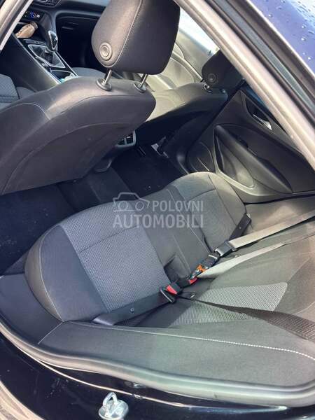Opel Insignia 1.6 ECO TECH D