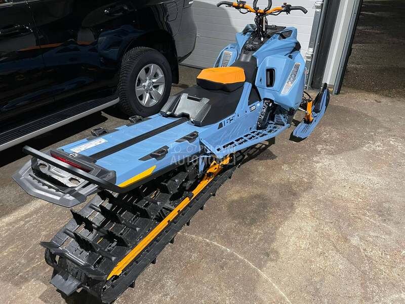 Bombardier summit 165