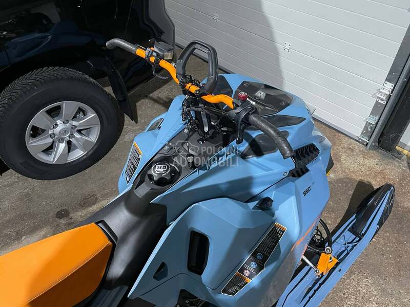 Bombardier summit 165