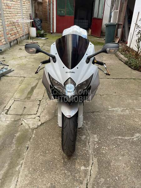 Suzuki GSXR 750 K8