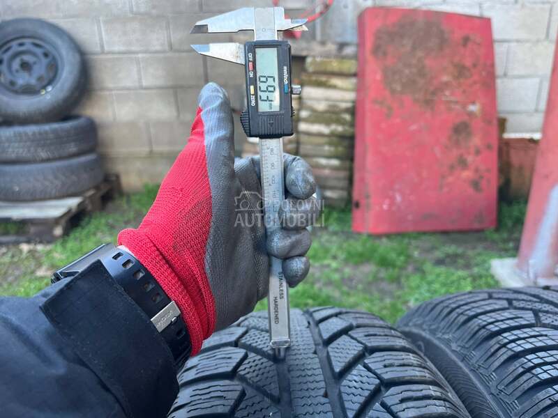 Semperit 215/65 R16 Zimska