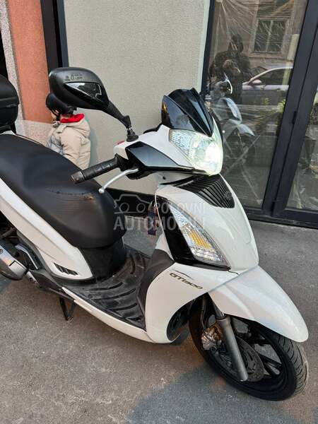 Kymco People 300 gti