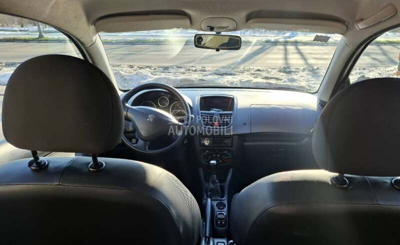 Peugeot 206 plus 