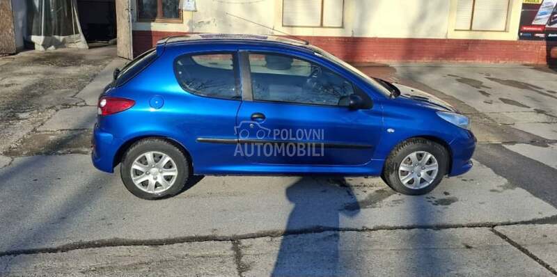 Peugeot 206 plus 