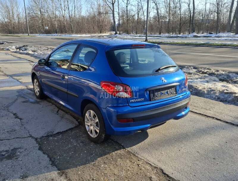 Peugeot 206 plus 