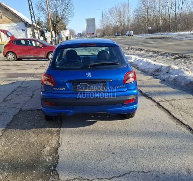 Peugeot 206 plus 