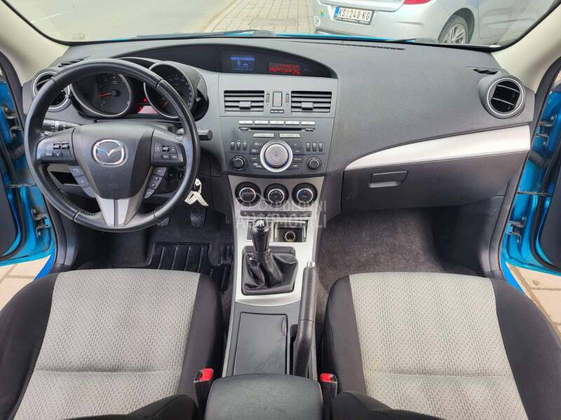 Mazda 3 1.6 ful NOV NOVO
