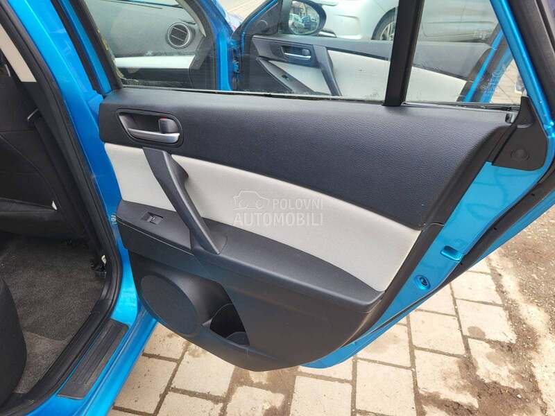 Mazda 3 1.6 ful NOV NOVO