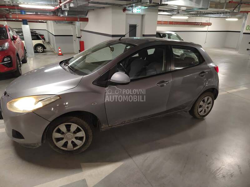 Mazda 2 