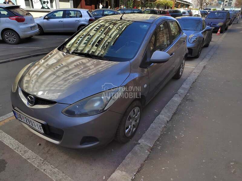 Mazda 2 