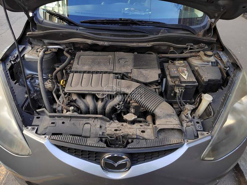 Mazda 2 