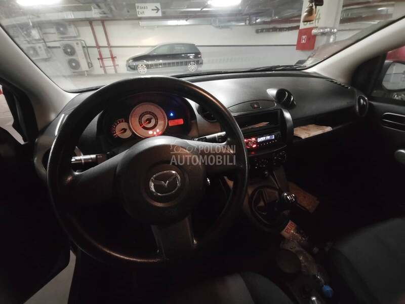 Mazda 2 