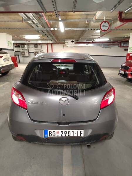 Mazda 2 