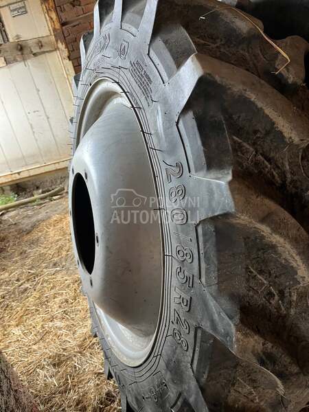 McCormick landini, uski tockovi