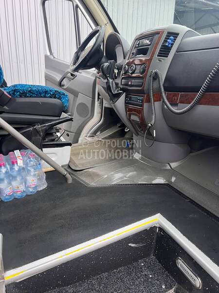 Mercedes Benz Sprinter 518