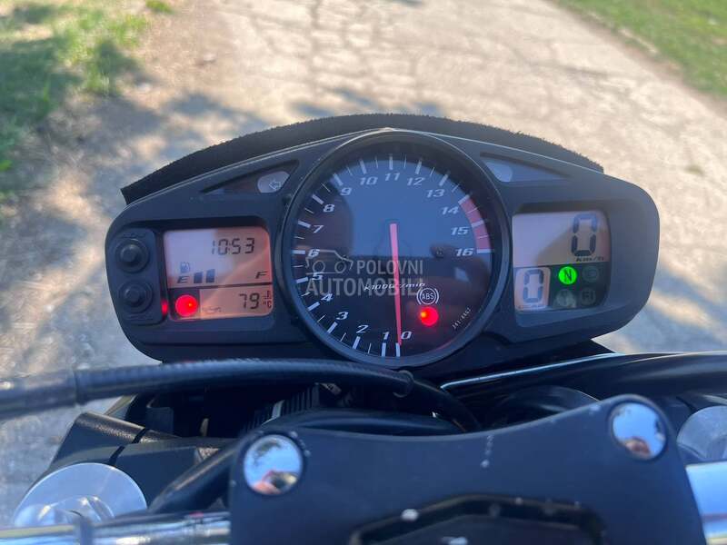 Suzuki gsr ABS