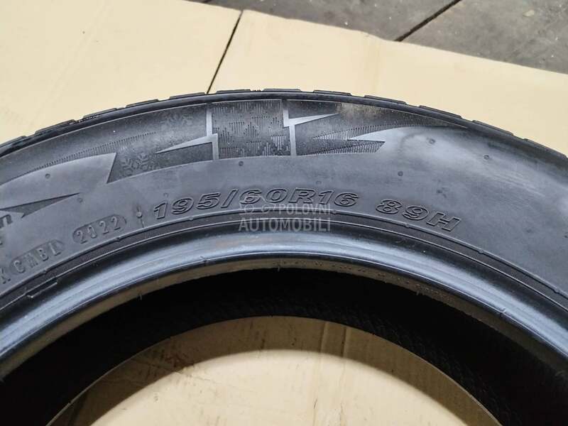 Nexen 195/60 R16 Zimska