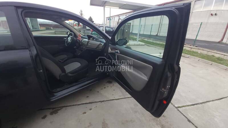 Lancia Ypsilon 1.2