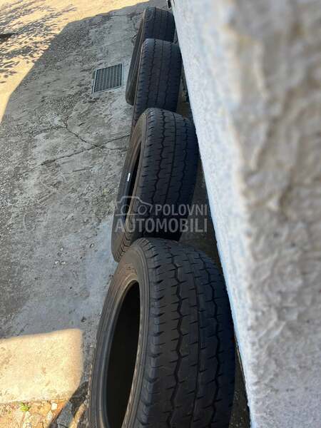 Dunlop 215/65 R16 Letnja