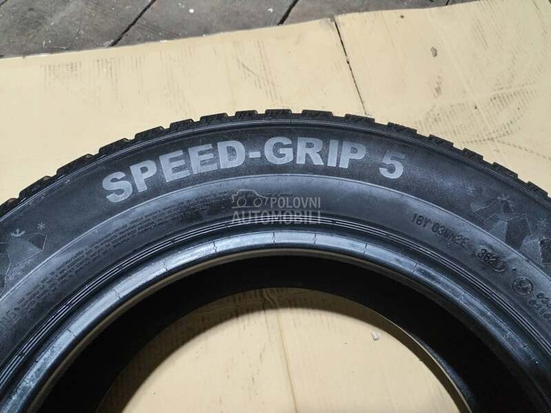 Semperit 215/65 R16 Zimska