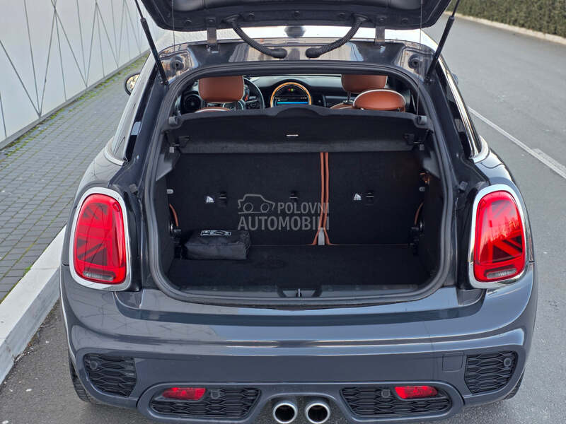 MINI Cooper S John Cooper Works