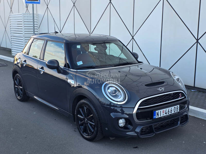 MINI Cooper S John Cooper Works