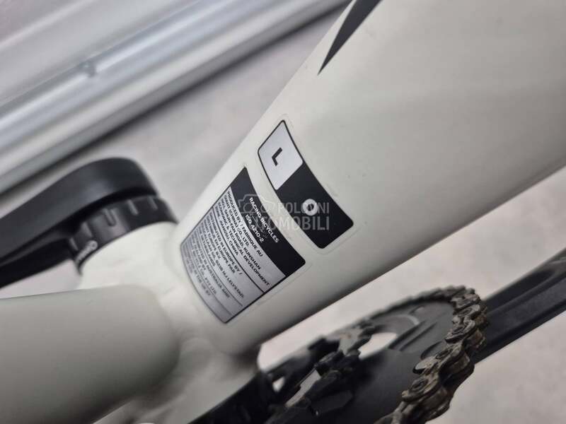 Giant Revolt 0 2x11 vel.L