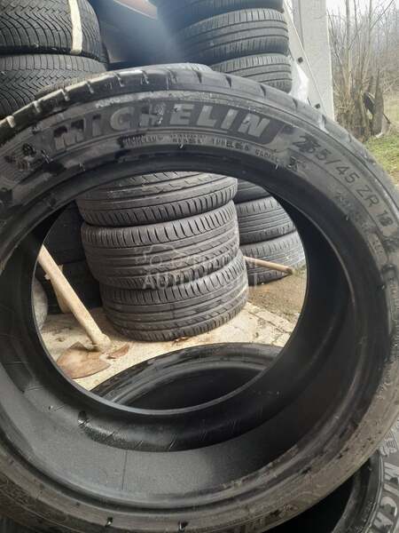 Michelin 235/45 R18 Letnja