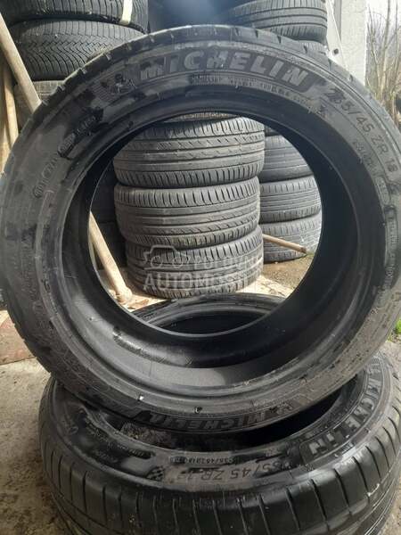 Michelin 235/45 R18 Letnja