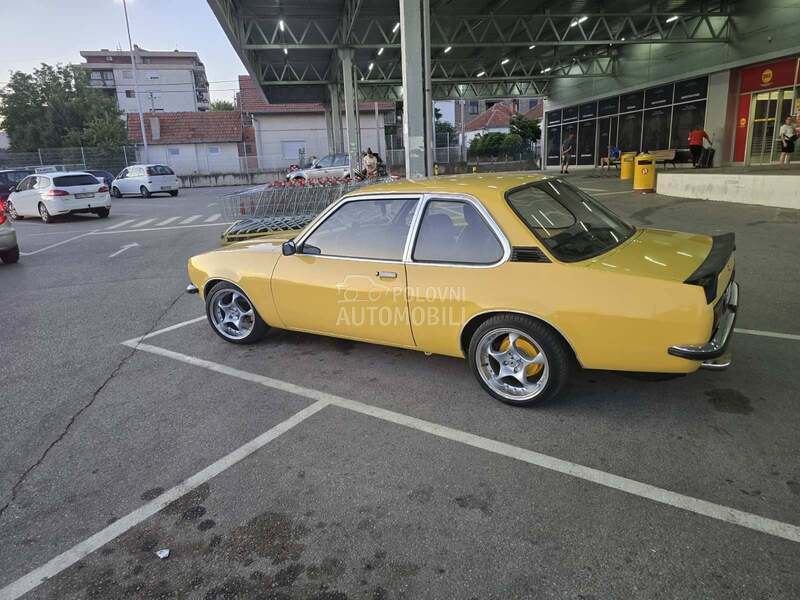 Opel Ascona 