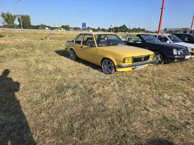 Opel Ascona 