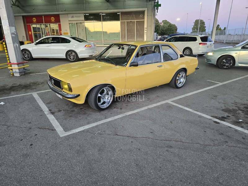Opel Ascona 
