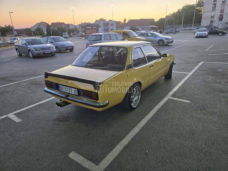 Opel Ascona 