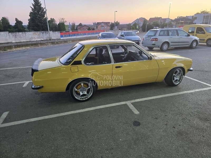 Opel Ascona 
