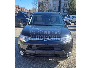 Mitsubishi Outlander 2.0 INSTYLE PLUS