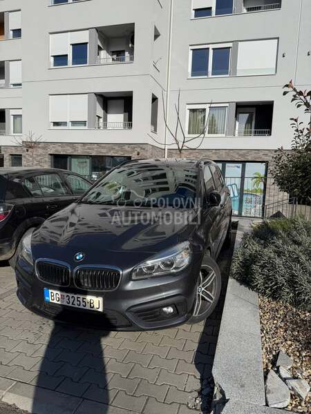 BMW 216 active tourer 7