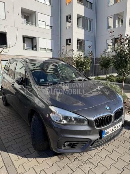 BMW 216 active tourer 7