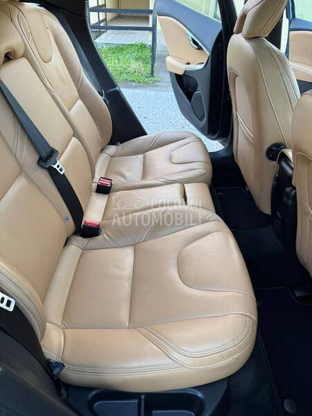 Volvo V40 2.0D/PAN0/F-ULL