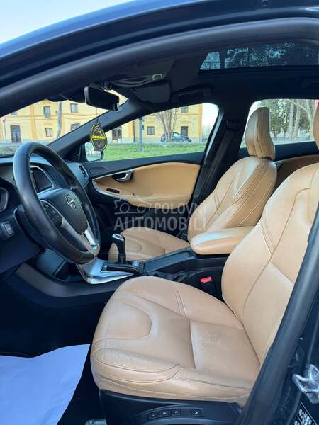 Volvo V40 2.0D/PAN0/F-ULL