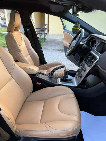 Volvo V40 2.0D/PAN0/F-ULL